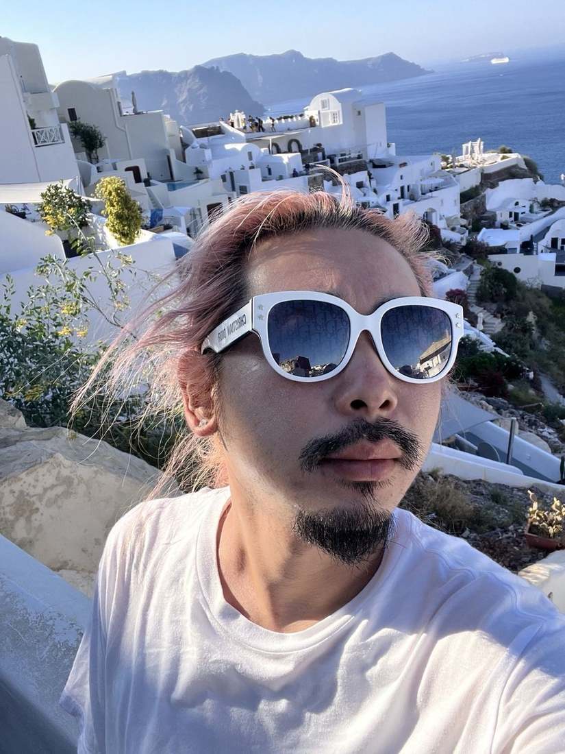 Mr. Adventure in Santorini